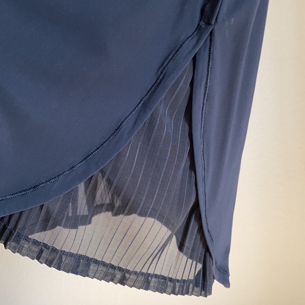 Lululemon pleated top - Picture 3 of 4